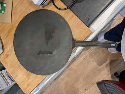 Photo of free Cast iron pan and crepe pan (Yardley wood B14) #1