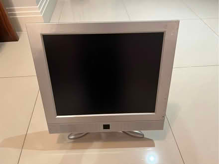 Photo of free 3 old computer monitors. Perfect working order. (Swindon SN3) #2