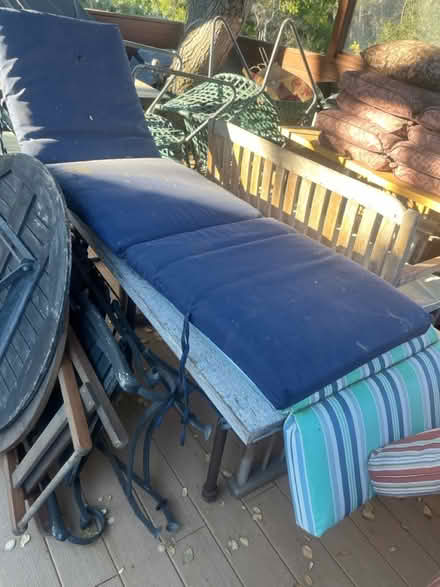 Photo of free outdoor cushions (Redwood City) #3