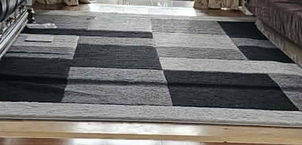 Photo of free Large rug (IG1) #1