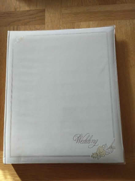 Photo of free Wedding photo album (used) (University Area RG6) #1