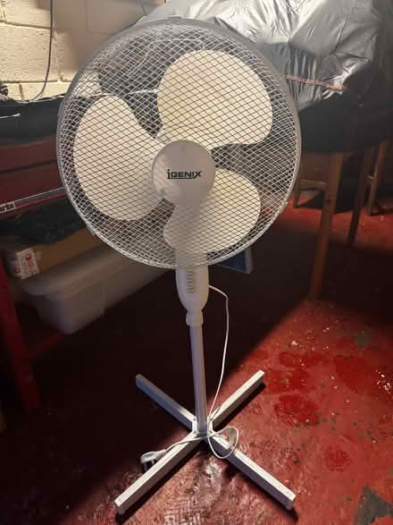 Photo of free White IGENIX Fan (Mobberley WA16) #1