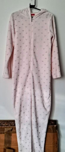 Photo of free hooded pink fleece onesie for tall (Bellevue EH7) #1