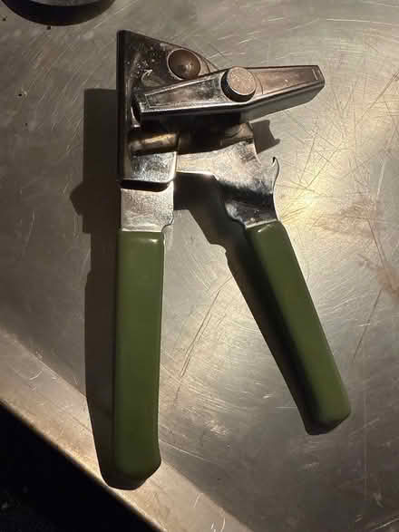 Photo of Swing-away can opener (Clackamas area) #2
