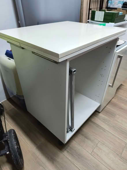 Photo of free 60 cm Kitchen Unit (Cliff Hill CV34) #1
