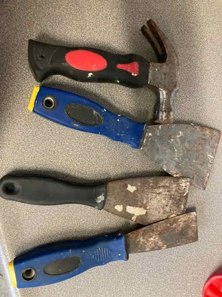 Photo of free Scrapers and hammer (Rhwibina CF14) #1