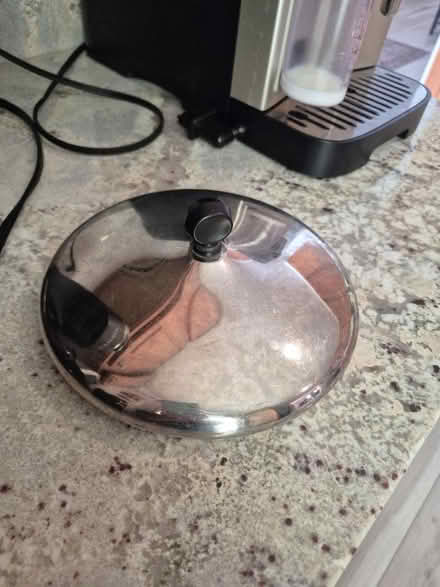 Photo of free Medium size pot lid (Abington) #1