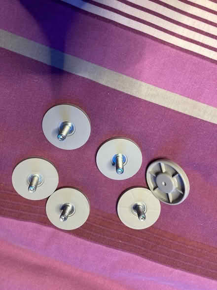 Photo of free IKEA Besta:4 shelves 2 doors 6 feet (Leytonstone E11) #4