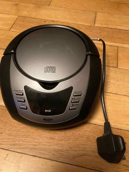 Photo of free Bush CD player and radio (Edinburgh EH5) #4