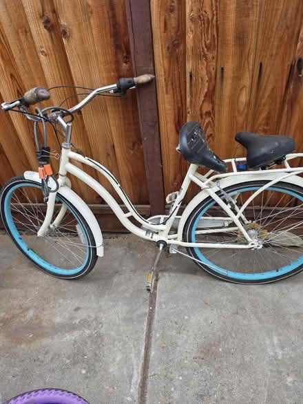 Photo of free Women's Shwin bike (San jose) #1