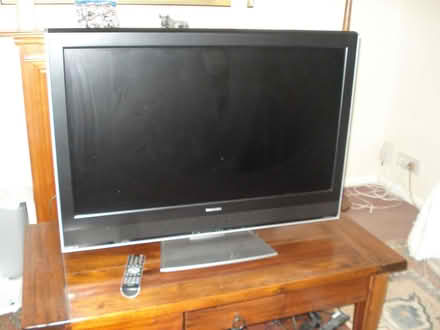 Photo of free Toshiba TV (Woodley RG5) #1