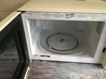 Photo of free Microwave oven good working condition (Hale End IG8) #2