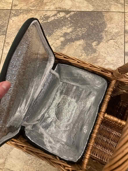 Photo of free Wicker hamper (Hampton Hill TW11) #2