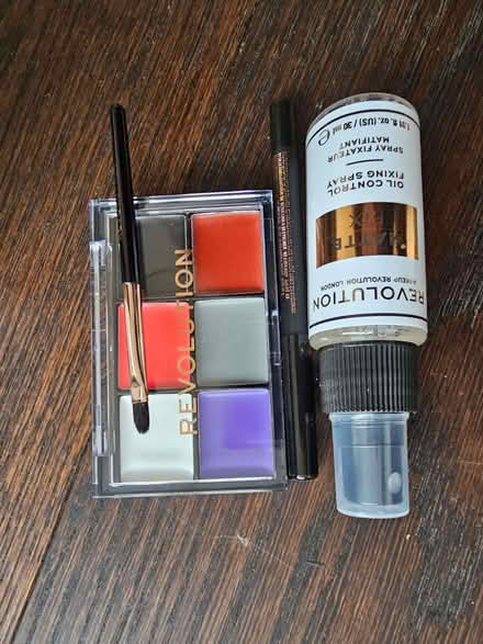 Photo of free Unused Halloween make up (Lower Morden SM3) #2