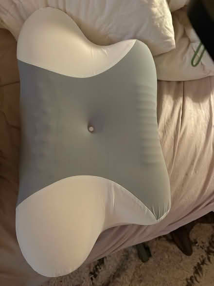 Photo of free Memory foam pillow (Rego Park Queens) #1