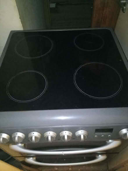 Photo of free Used electric cooker - Hotpoint (Alexandra Park M16) #4