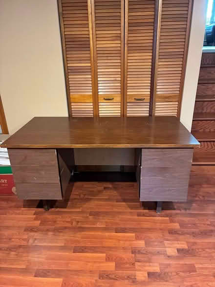 Photo of free Office desk (Cole Harbour) #1