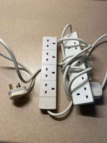 Photo of free Power leads (Yarnton ox51nd) #1