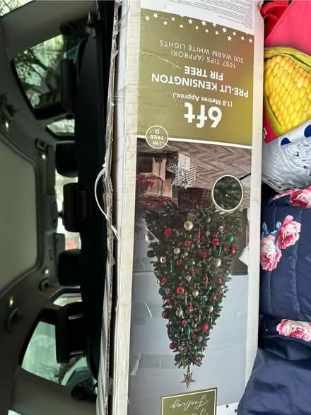 Photo of free 6ft led xmas tree. (Monkwick CO2) #1