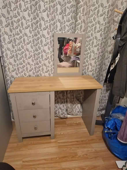 Photo of free dressing table (Roehampton) #2