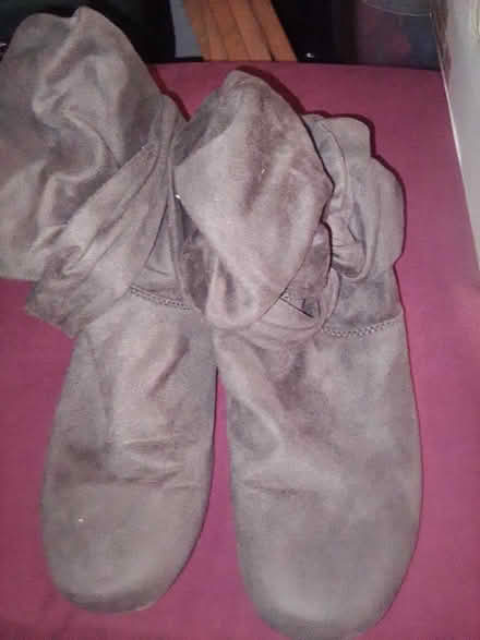 Photo of free Aldo Grey Boots 10031 (Hamilton Heights 10031) #4