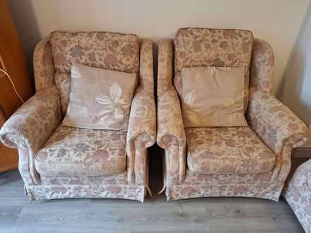 Photo of free 3 piece suite (Caversham Heights RG4) #2