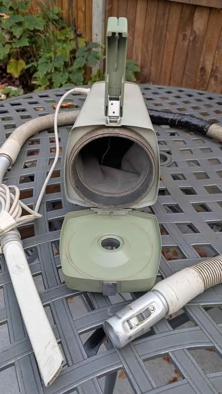 Photo of free Hoover Cylinder Vacuum Cleaner (Ash Vale) #3