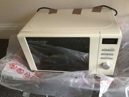 Photo of free Microwave oven good working condition (Hale End IG8) #1