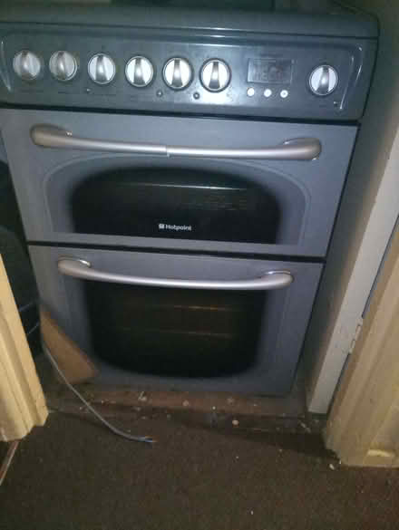 Photo of free Used electric cooker - Hotpoint (Alexandra Park M16) #3