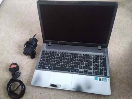 Photo of free Samsung laptop for spares (Holbrooks CV6) #1