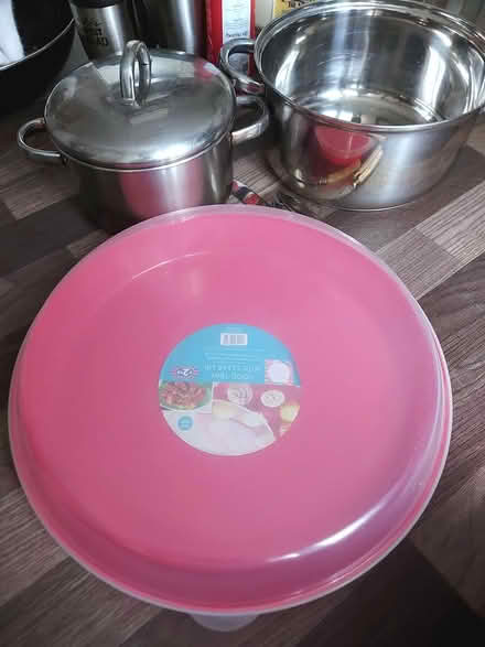 Photo of free Kitchenware items (Horton bank top BD7) #3