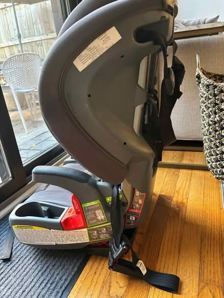 Photo of free Car seat Britax (Capitol Hill) #3
