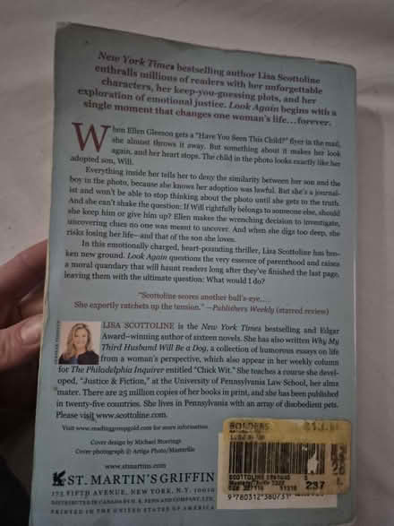 Photo of free Looking Again by Lisa Scottoline (Abington) #2