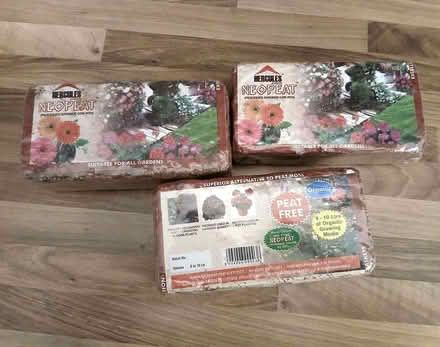 Photo of free 3 bricks of Neopeat (North Hinksey OX2) #1