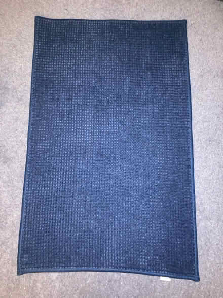 Photo of free Bath mat - navy (W12) #1
