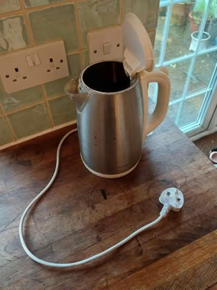 Photo of free Kettle (BS16 Staple Hill) #2