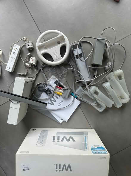 Photo of free Wii console for spares / repair (Twickenham TW2) #3