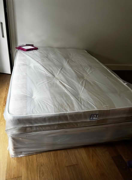 Photo of free Double bed and Mattres (South Morden SM4) #1