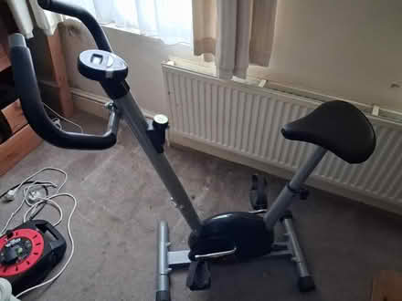 Photo of free V-fit stationary exercise bike (LU2, Luton) #1