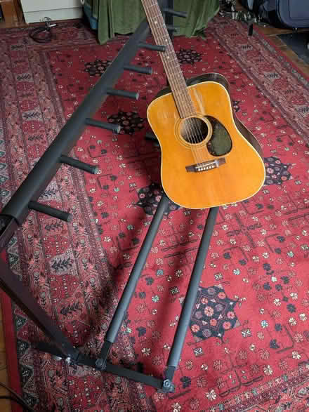 Photo of free Guitar stand (Clapton E5) #2
