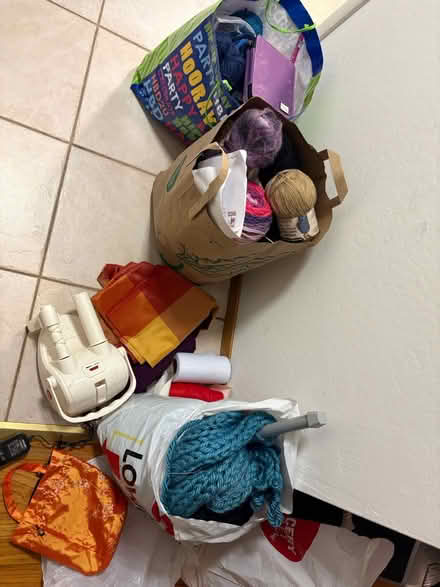 Photo of free Yarn, fabric, yarn winder, tulle (Willow Glen) #1