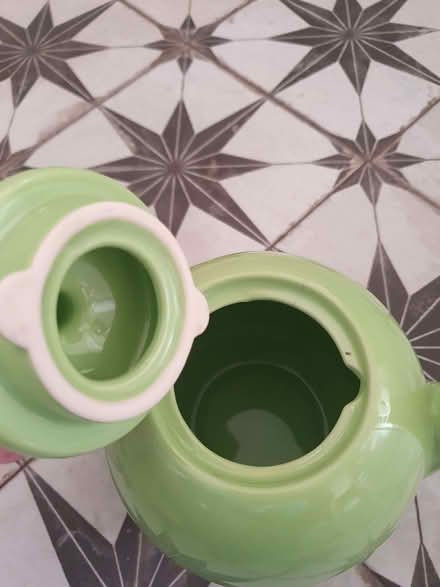 Photo of free Green teapot (Rotherhithe SE16) #1