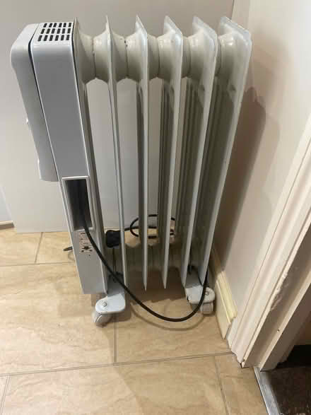 Photo of free Electric radiator (Billericay CM12) #1