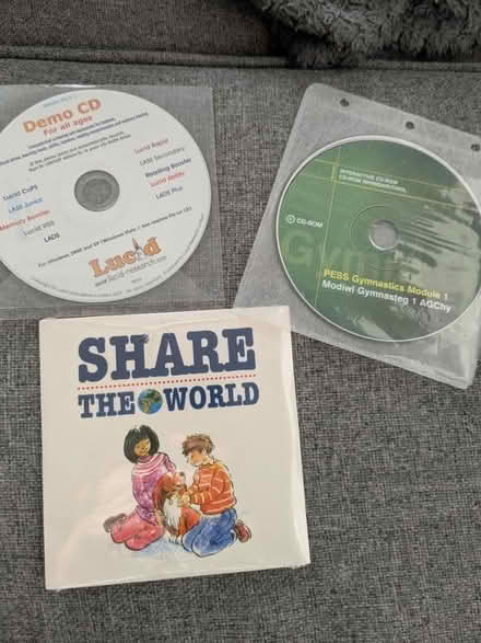 Photo of free Various CD Roms DVD (Mount Pleasant SY1) #1