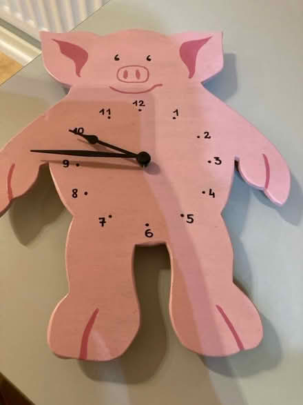 Photo of free Pig clock (Chineham RG24) #1