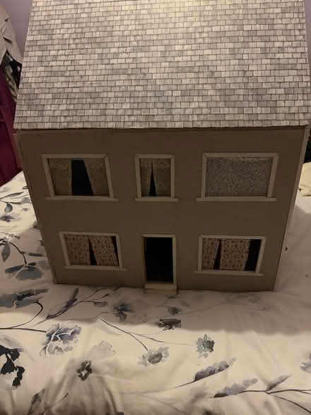 Photo of free Dolls house (Gillingham ME7) #1