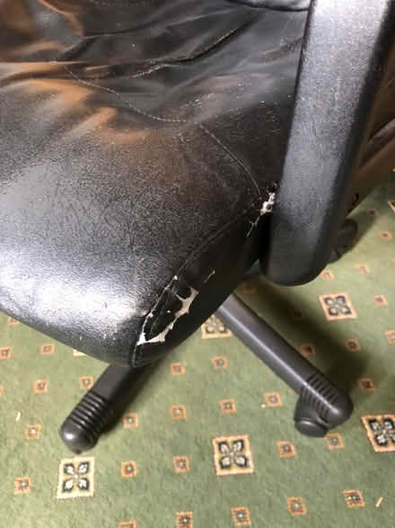 Photo of free Comfortable office chair (Essex Road N1) #2