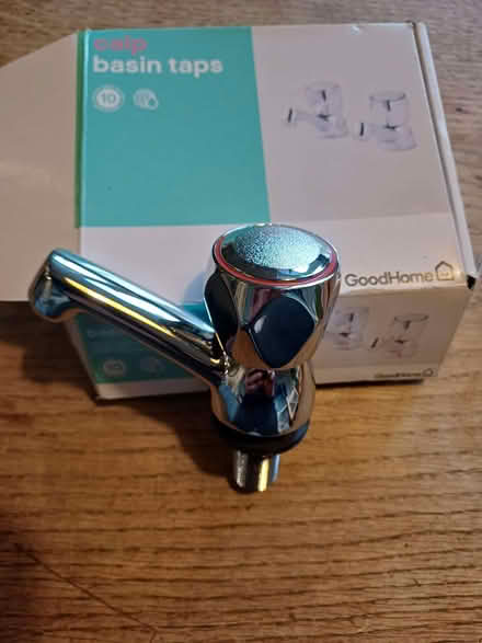 Photo of free handbasin tap (Kendal LA9) #1