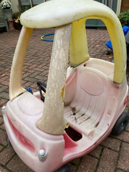 Photo of free Little tykes car (Chineham RG24) #1