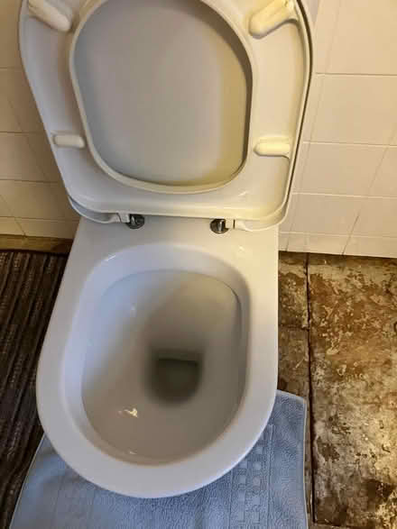 Photo of free Close coupled toilet (Luxulyan PL30) #2